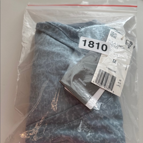 Adidas T-Shirt Short Sleeve V-Neck Blue M - Picture 9 of 9